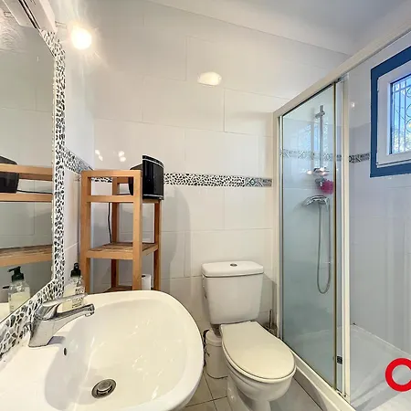 Spacieuse Et Calme Près Des Plages Avec Jardin, Terrasse, Wifi Et Climatisation - Fr-1-647-32 * Menton